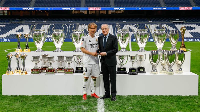 Modric Dan Ancelotti Akhiri Era di Madrid dengan Menang 2-0