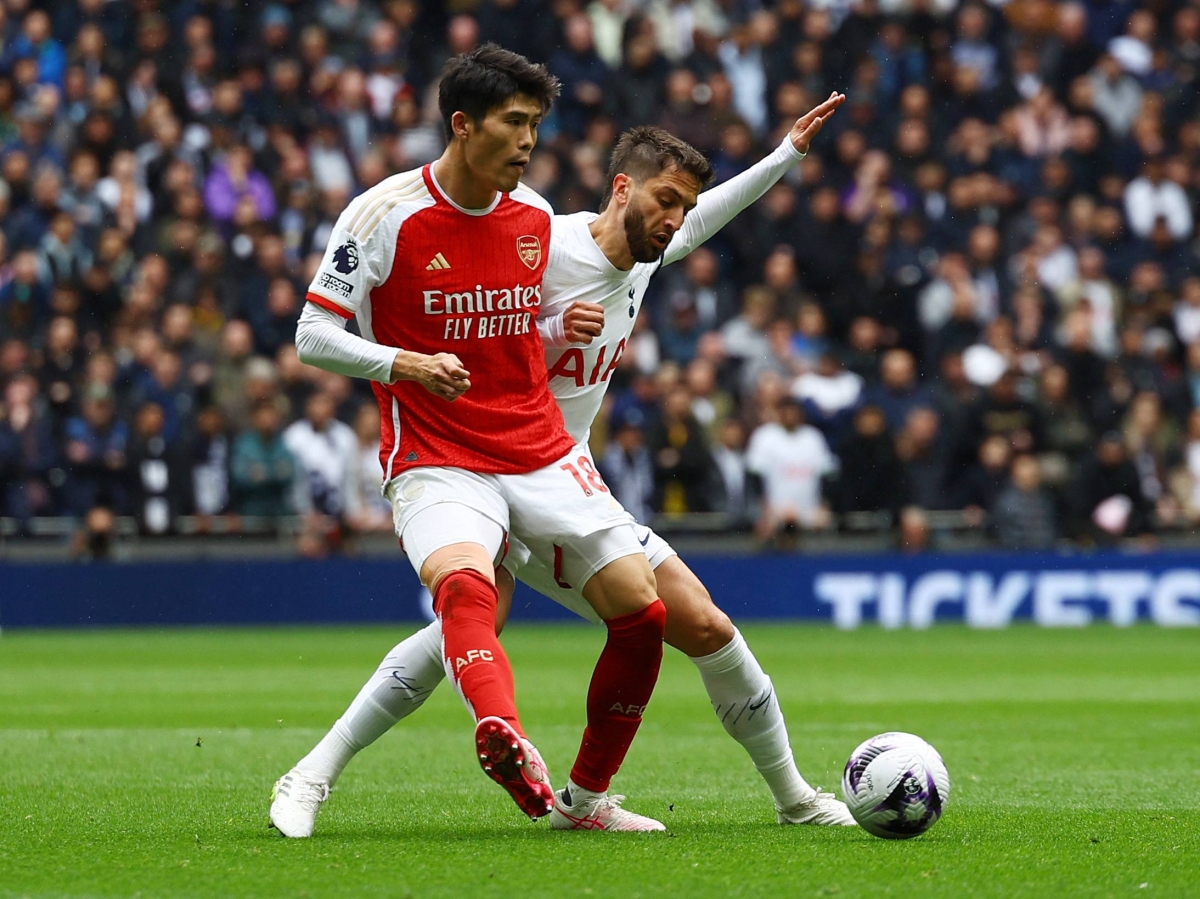 Arsenal Akhiri Perjalanan dengan Takehiro Tomiyasu: Akhir Era Bek Serba Bisa