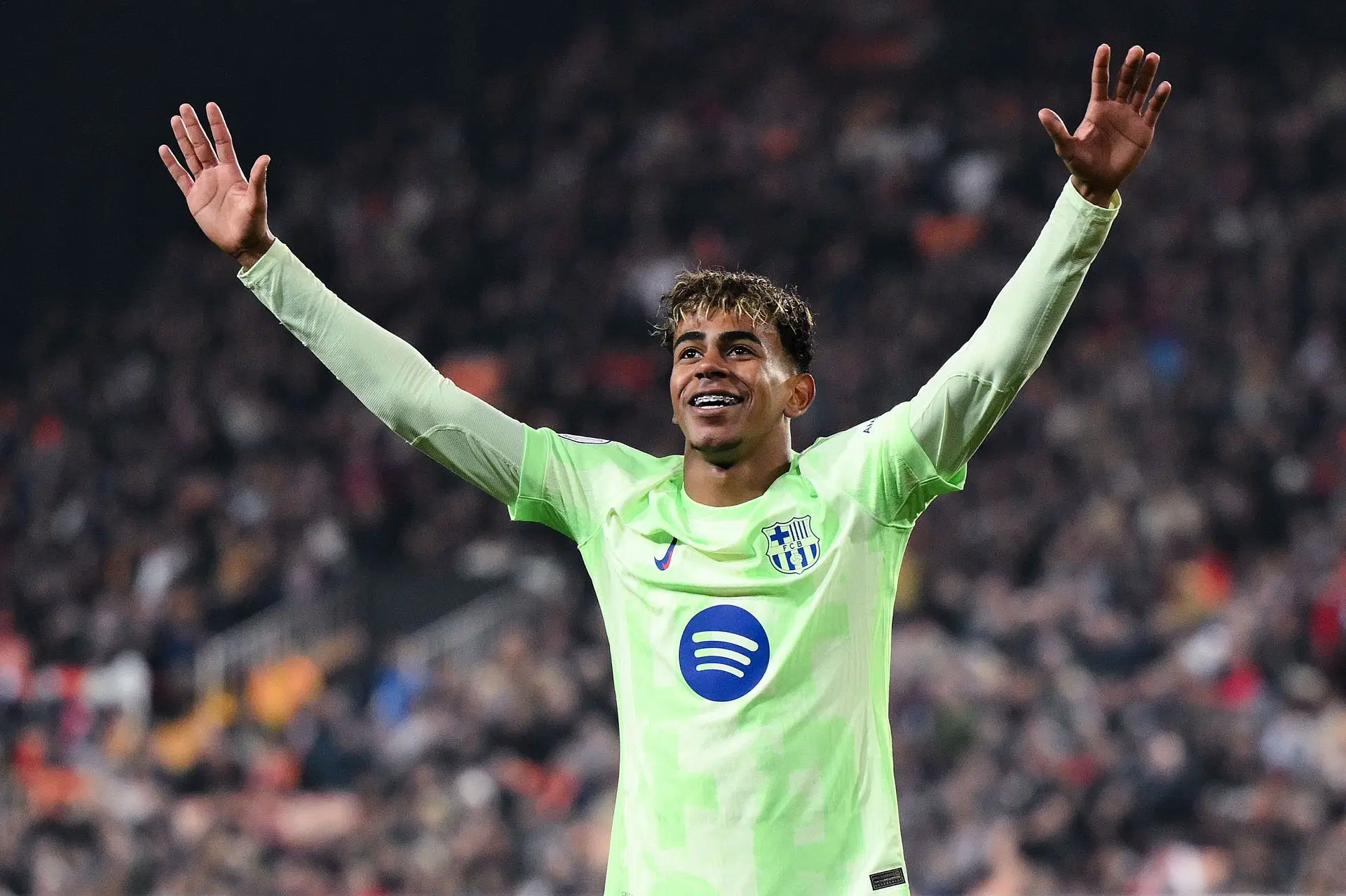 Berita La Liga: McManaman Puji Lamine Yamal, Tapi Ingatkan Flick Soal Bahaya!