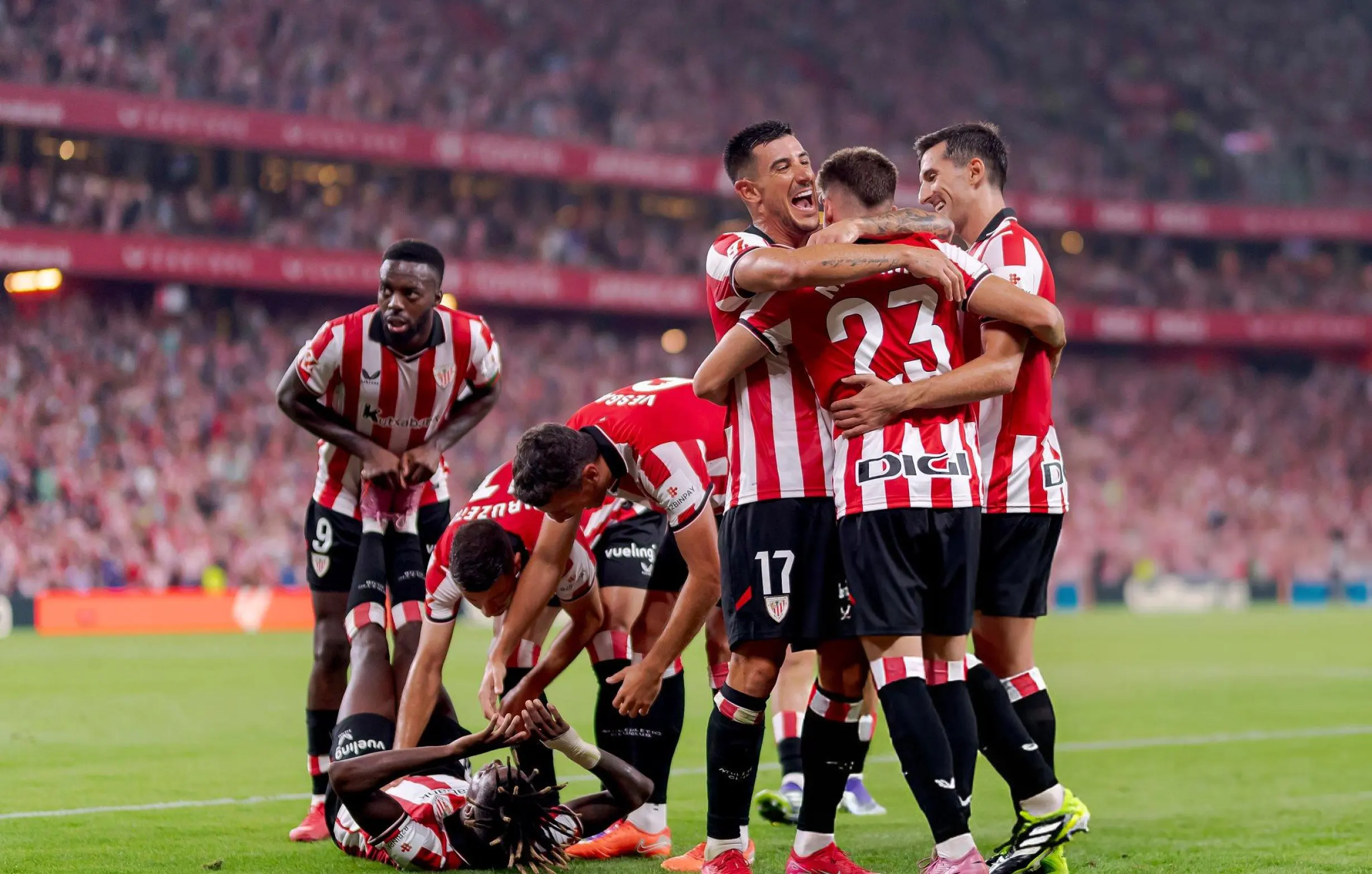 Athletic Club  © STMimages